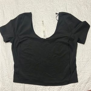 Lulu align short sleeve in graphite grey